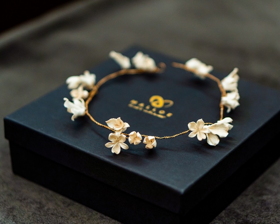 PORCELAIN BLOSSOM